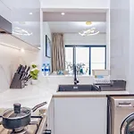 Easygo - Elegant 1Bdr Al Jaddaf - Bcr813